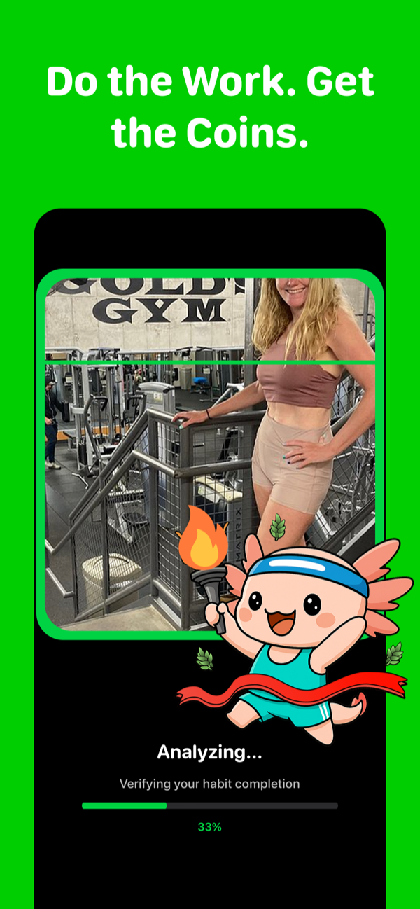 Captura de AxoHabit titulada 'Haz el esfuerzo. Gana las monedas.' mostrando una foto en el gimnasio siendo analizada por la IA al 33% de verificación